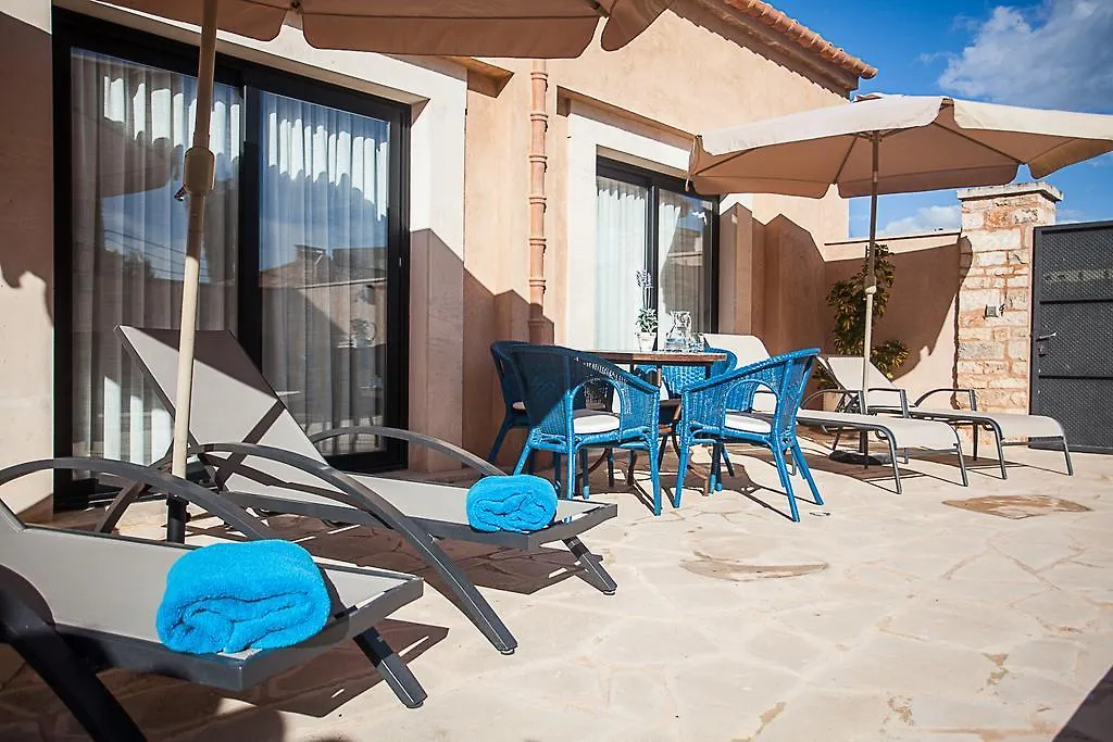 Pool House Marineta Villa Llombarts 0*,