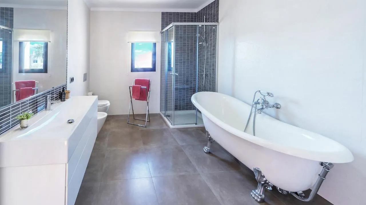 Pool House Marineta Villa Llombarts